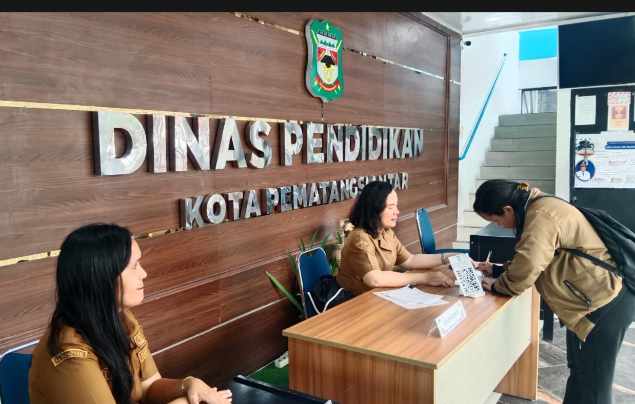 Dinas Pendidikan Pematangsiantar Maksimalkan Pelayanan Publik, Tiap Bidang Bertugas di Pos Layanan