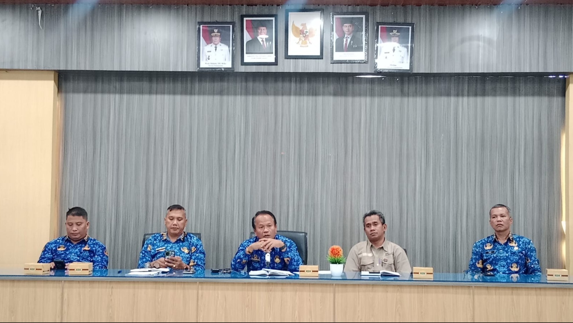 Kepala Dinas Pendidikan Membuka Rakor Bansos Tingkat SD dan SMP Tahun 2025